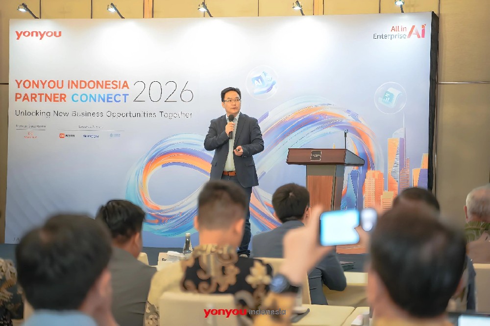 用友 YonSuite 全球化人力财税能力发布,一套系统管全球